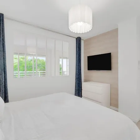 2 - Grand Balcon - A 1 Min De La *