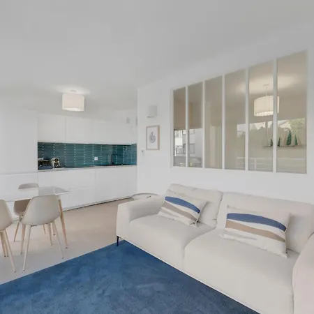 2-bedroom Royal Beach, A 2minutes De La