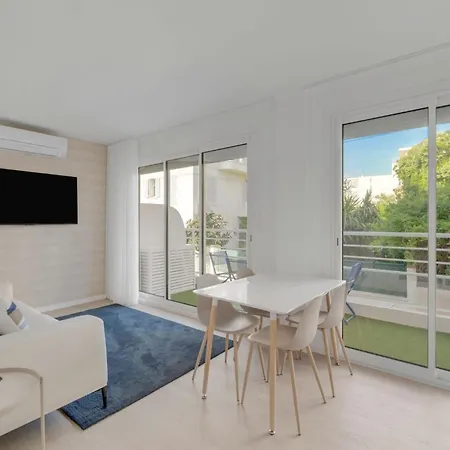 2 - Grand Balcon - A 1 Min De La Daire *
